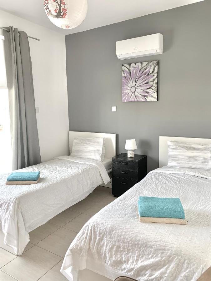 Diana Townhouse 1 Lägenhet Paphos Exteriör bild