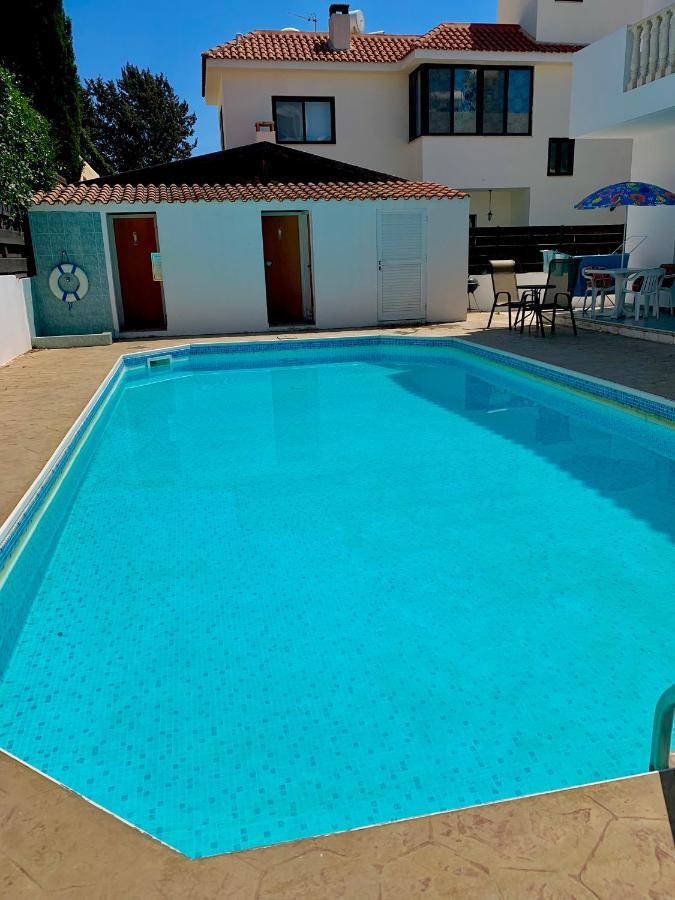 Diana Townhouse 1 Lägenhet Paphos Exteriör bild