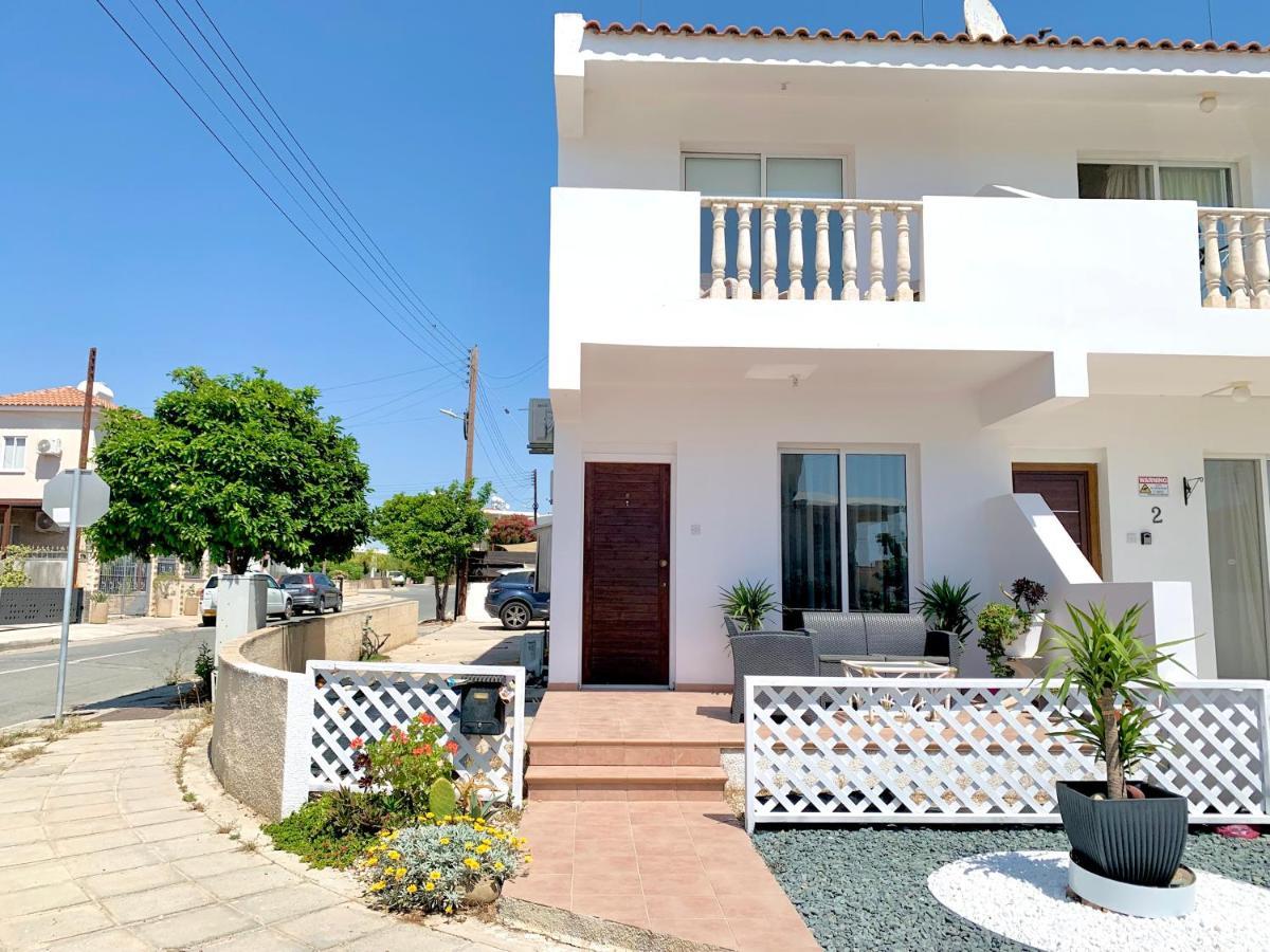Diana Townhouse 1 Lägenhet Paphos Exteriör bild