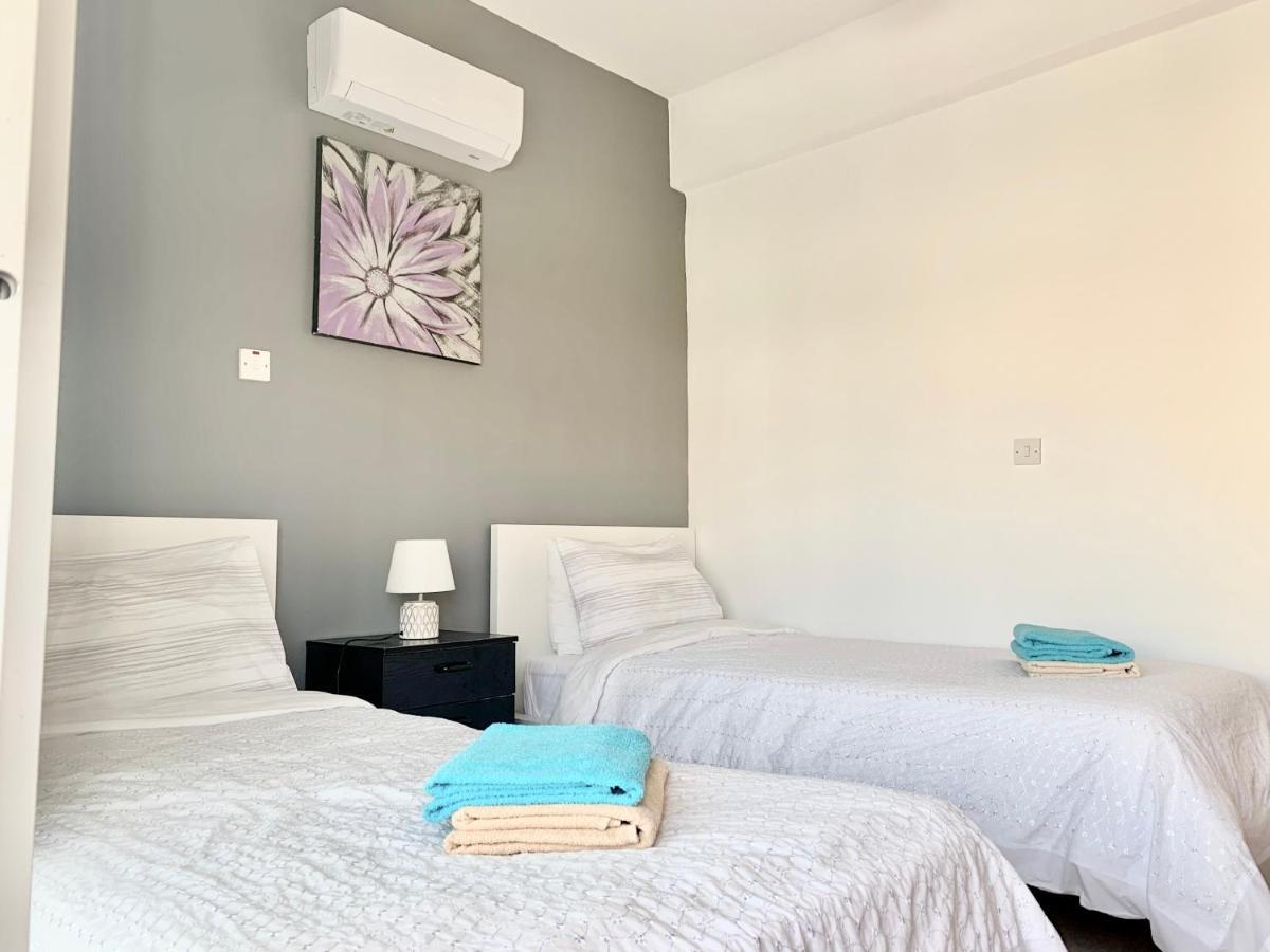 Diana Townhouse 1 Lägenhet Paphos Exteriör bild