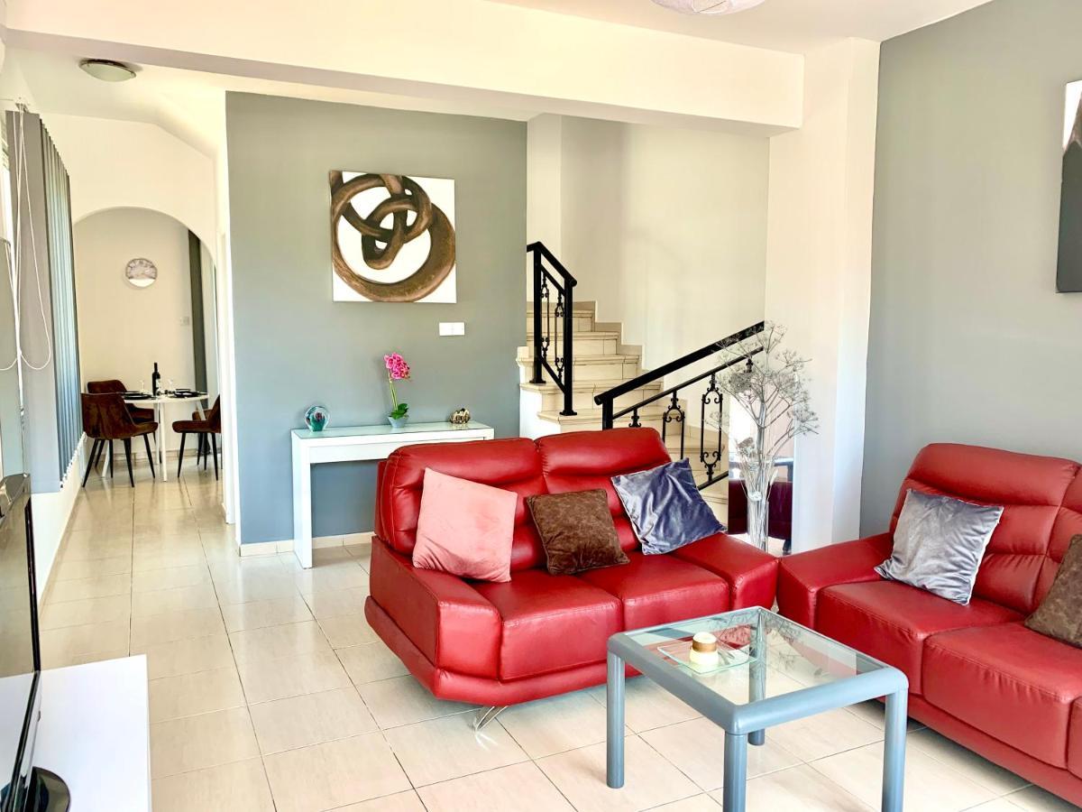 Diana Townhouse 1 Lägenhet Paphos Exteriör bild