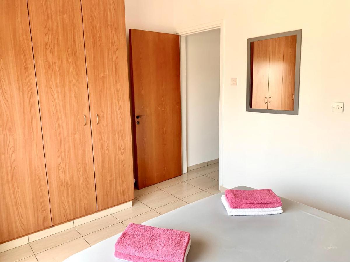 Diana Townhouse 1 Lägenhet Paphos Exteriör bild