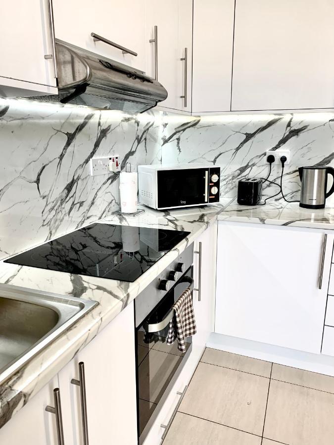 Diana Townhouse 1 Lägenhet Paphos Exteriör bild